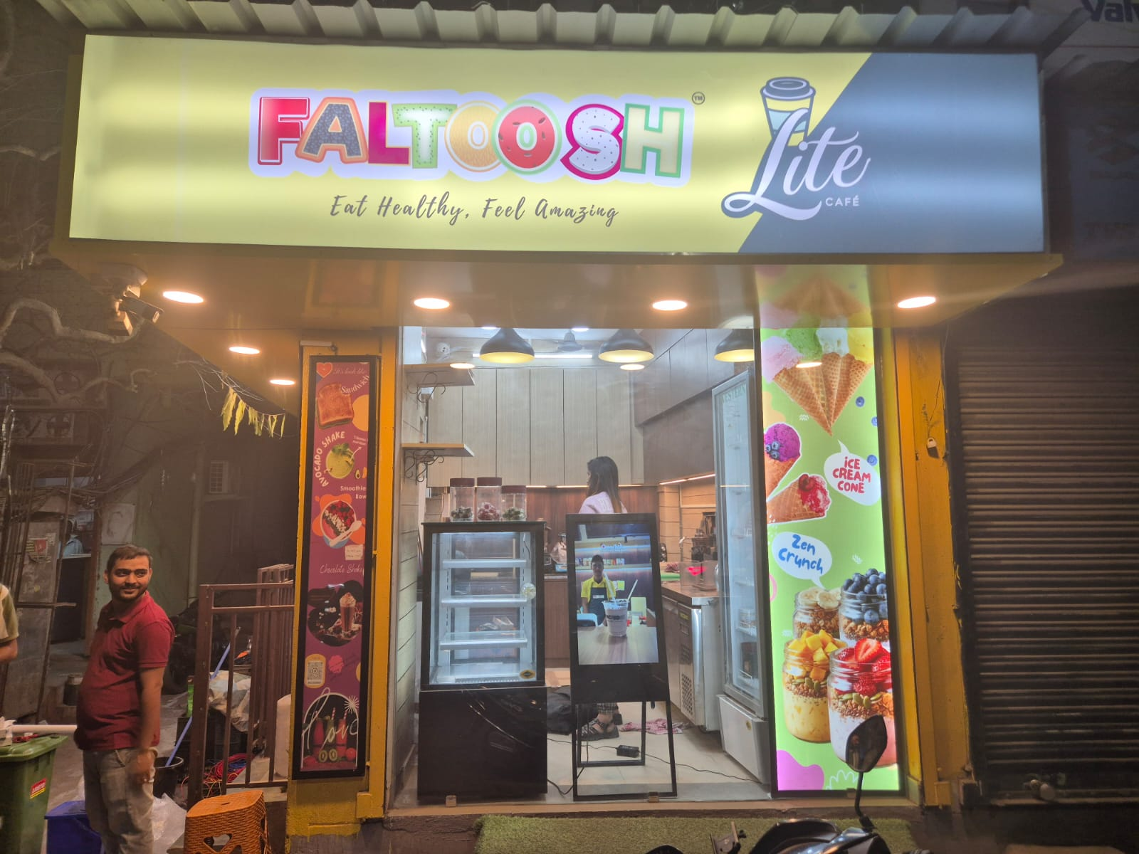 Faltoosh Lite Café