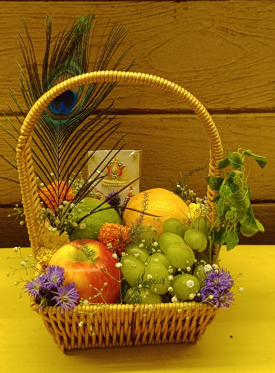 Peacock themed fruit hamper